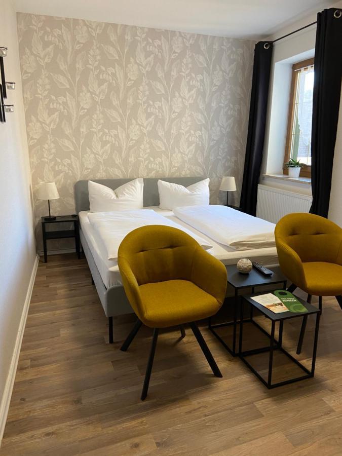 נאומבורג Hotel Garni Zum Rebstock מראה חיצוני תמונה