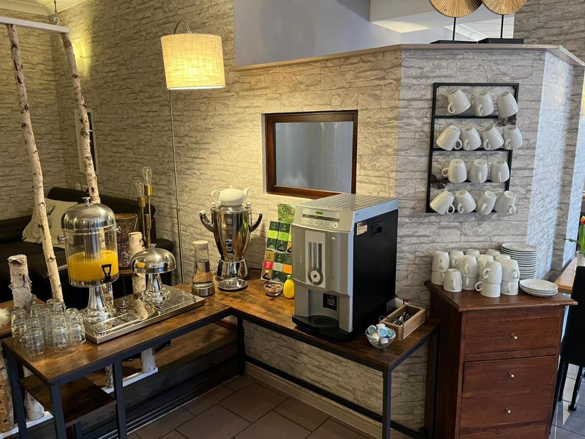 נאומבורג Hotel Garni Zum Rebstock מראה חיצוני תמונה